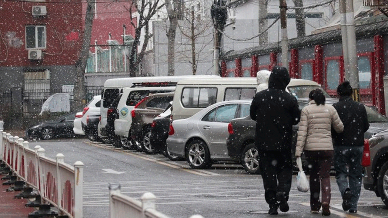 Hubungan Memanas, China Keluarkan Travel Warning ke AS: Apa Dampaknya?