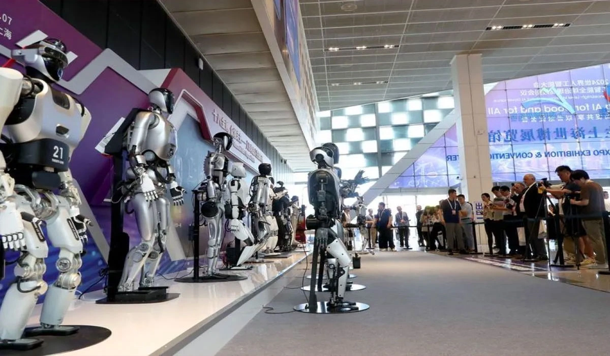 Mengenal Robot Humanoid dan Konter Multibahasa di Bandara China Terbaru