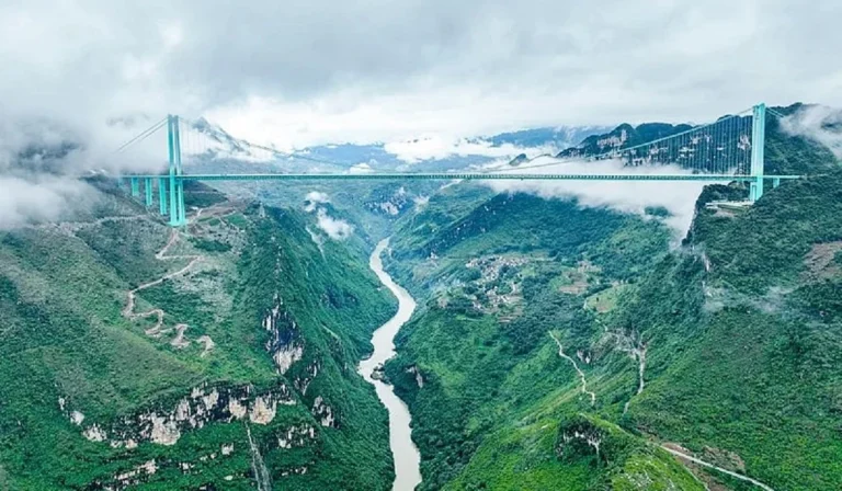 Jembatan Tertinggi di Dunia, Ikon Baru Teknik Sipil dan Transformasi Guizhou