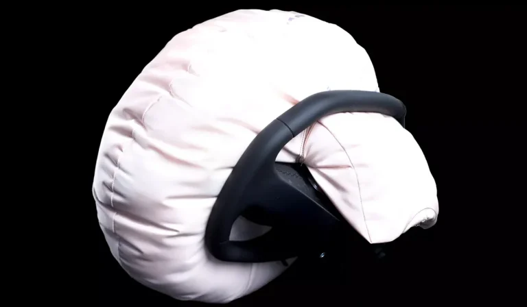 NHTSA Ungkap Peredaran Airbag Palsu Asal China di AS