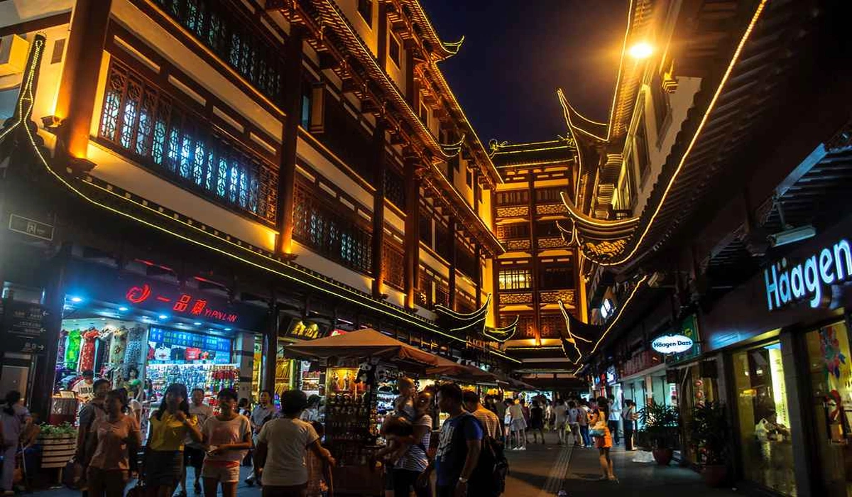 Pesona Kuliner dan Belanja di Shanghai