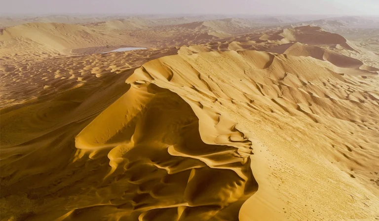 Badain Jaran Desert, Gurun Spektakuler yang Wajib Dikunjungi