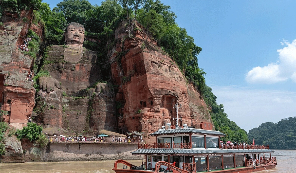 Cerita Rakyat, Mitos, dan Kejadian Aneh