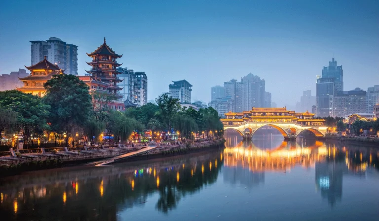 Menelusuri Chengdu, Harmoni Sejarah, Modernitas, dan Pesona Panda