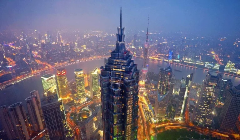 Menjelajahi Keajaiban Arsitektur Gedung Jin Mao di Shanghai, China