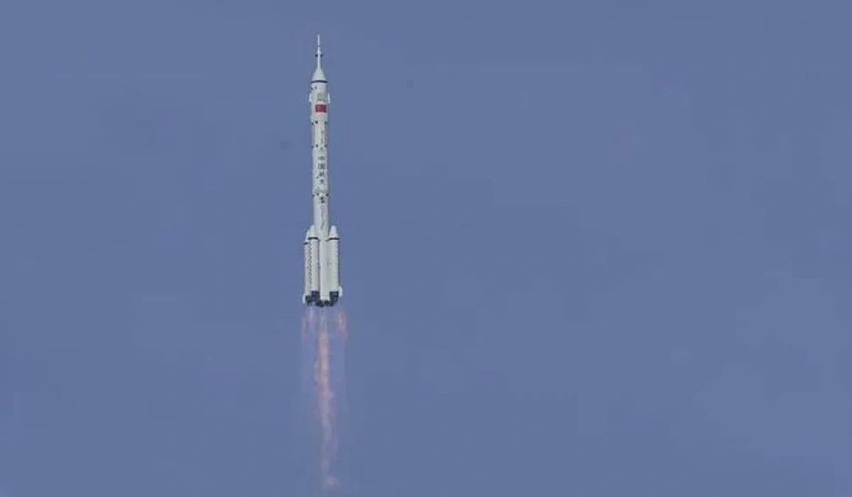 China-Luncurkan-Misi-Darurat-Shenzhou-22-Dalam-16-Hari