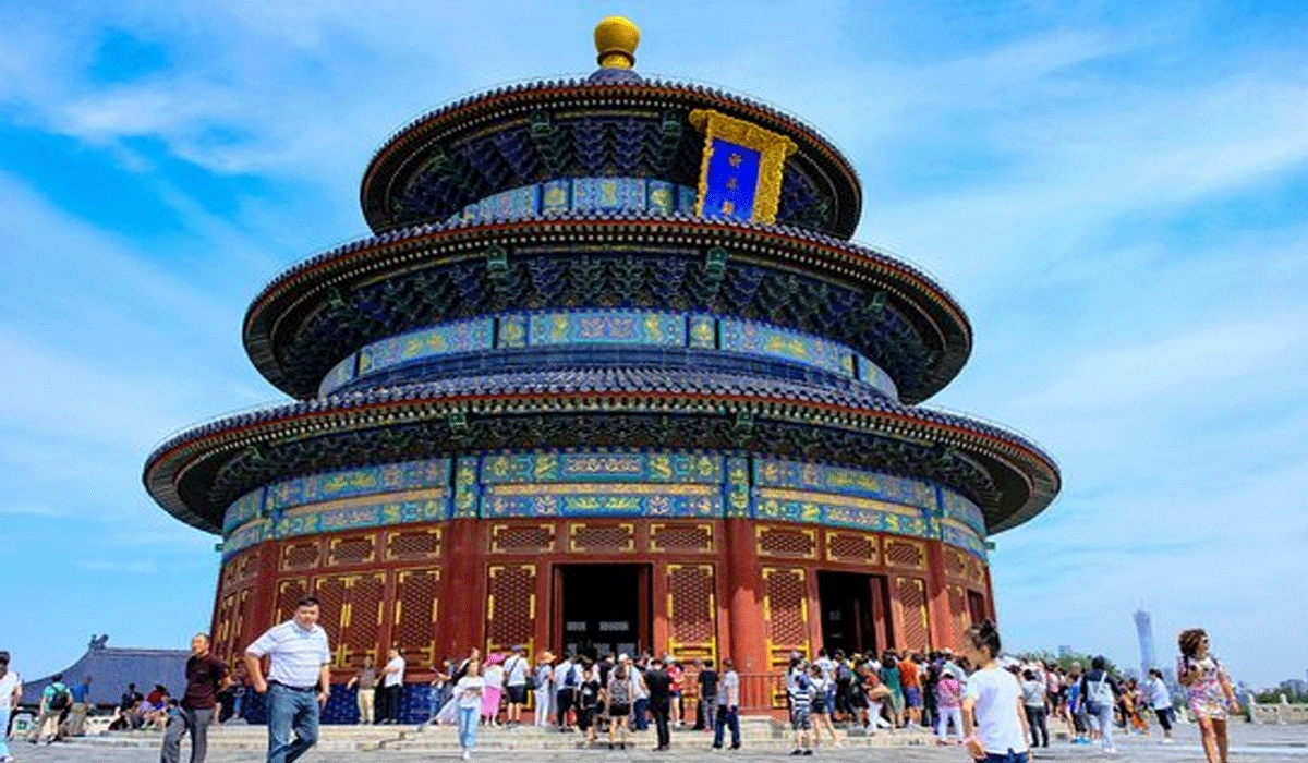 Desain Ikonik dan Makna Filosofis