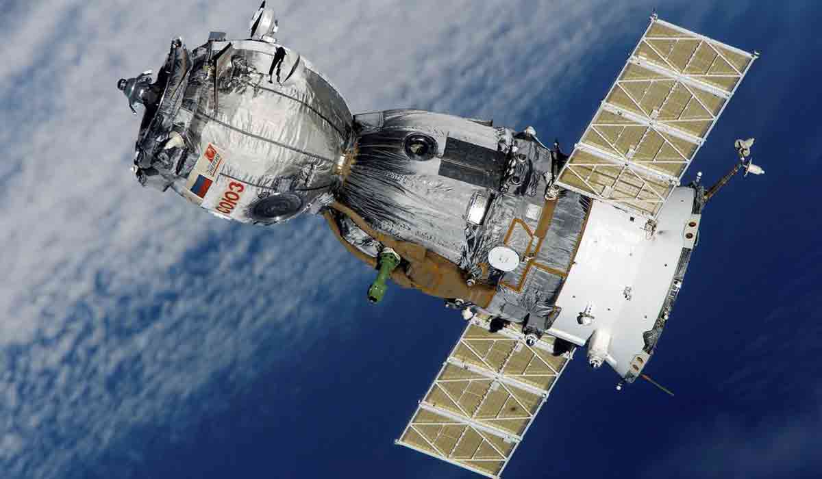 China Siapkan Pabrik Satelit Raksasa Penyaingi Starlink Elon Musk