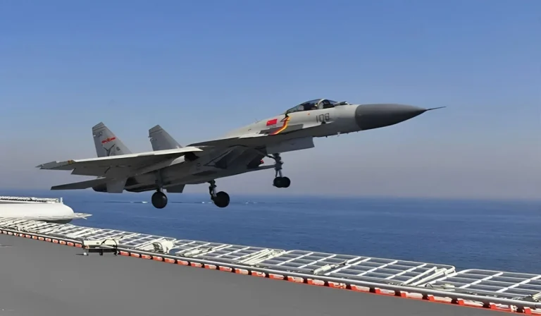 Radar Jet Tempur J-15 China Kunci F-15 Jepang di Atas Pasifik