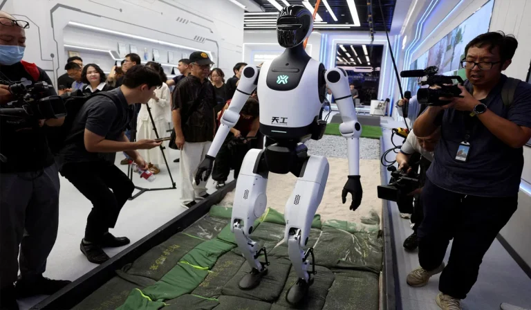 Resmi Dibuka! Ada Mall Khusus Robot di China